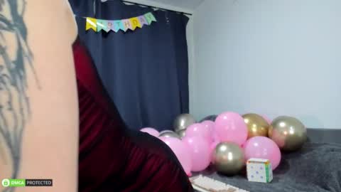 Snapshot of hey_tyankaaaa chatting on December 2025 12:16:02 AM Bella 3 online show from December 2025 12:16:02 AM