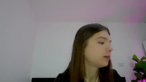 Hi guys You can call me Kitty online show from August 2026 02:10:01 AM