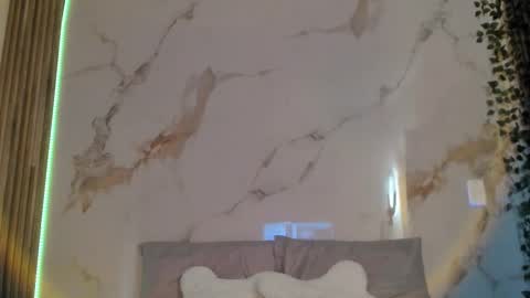 heyyo1808 online show from September 2025 10:42:02 PM