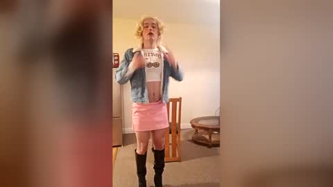 PinkSkirtSlut online show from May 2026 11:21:02 PM