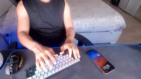 Hfucker online show from June 2026 04:51:02 PM