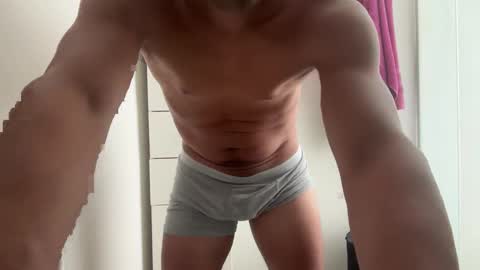 Snapshot of hhernan1 chatting on February 2026 06:59:02 PM hhernan1 online show from February 2026 06:59:02 PM