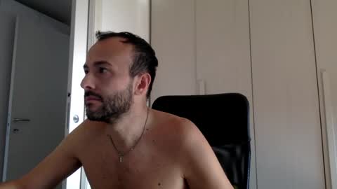 hhombre online show from August 2026 06:45:01 AM