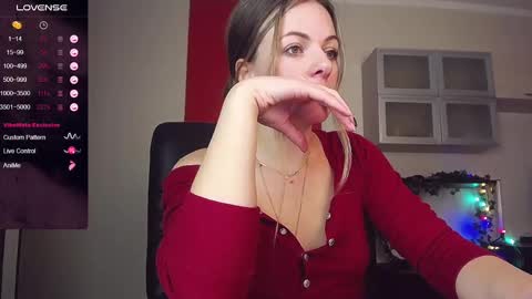 Snapshot of hi_bye_ chatting on February 2025 11:47:02 AM Lina online show from February 2025 11:47:02 AM