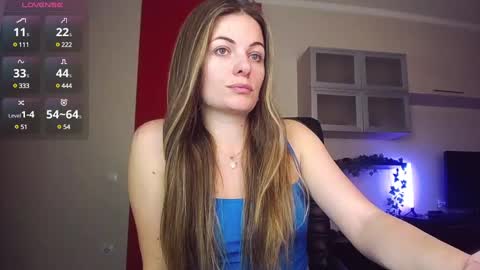 Snapshot of hi_bye_ chatting on March 2025 05:07:01 PM Lina online show from March 2025 05:07:01 PM