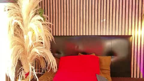 hiddenhotcake online show from April 2026 07:16:02 PM