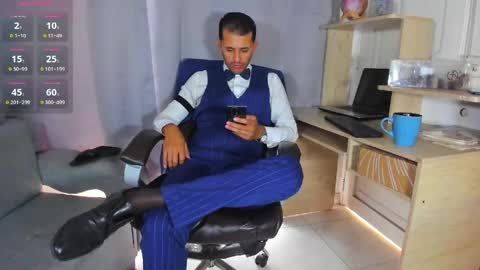 Snapshot of hiddenoffice chatting on April 2026 12:36:01 PM George online show from April 2026 12:36:01 PM