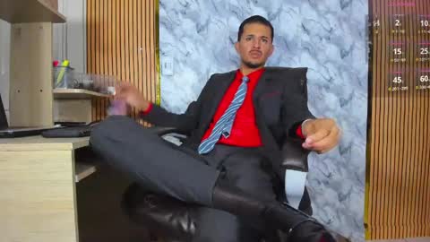 Snapshot of hiddenoffice chatting on May 2026 01:24:02 AM George online show from May 2026 01:24:02 AM