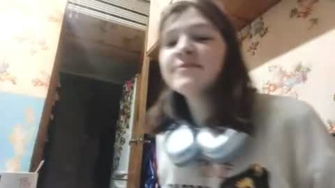 Snapshot of hiengandy chatting on July 2026 07:19:01 PM Allison online show from July 2026 07:19:01 PM