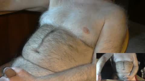Snapshot of higgins11 chatting on January 2025 01:54:01 AM higgins11 online show from January 2025 01:54:01 AM