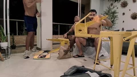 Snapshot of highlatin_guys chatting on December 2024 01:10:02 AM Terry and E online show from December 2024 01:10:02 AM