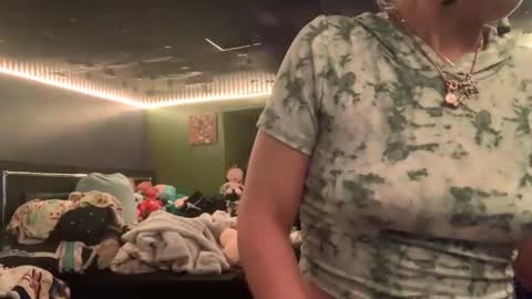 HiGHNESS CANNA online show from November 2025 09:44:02 AM