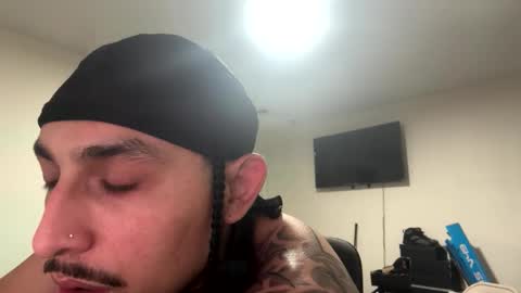 hihello400 online show from December 2025 07:58:01 AM