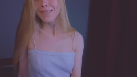 Snapshot of hihi_im_chloe chatting on January 2025 11:22:02 PM Chloe online show from January 2025 11:22:02 PM