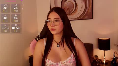 Snapshot of hikari_kagura chatting on September 2025 12:38:02 PM hikari_kagura online show from September 2025 12:38:02 PM