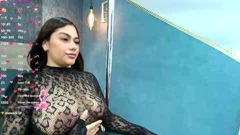 Snapshot of hilary_evanss chatting on May 2026 03:14:02 AM hilary_evanss online show from May 2026 03:14:02 AM