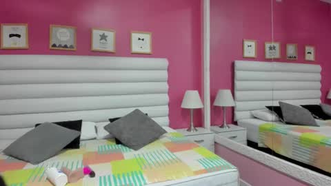 hilary_tailor online show from October 2025 10:58:02 AM