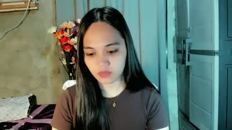 Snapshot of hilarymolly chatting on June 2026 12:45:02 AM hilarymolly online show from June 2026 12:45:02 AM