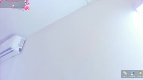 Hilary Thomsom online show from March 2026 12:00:01 PM