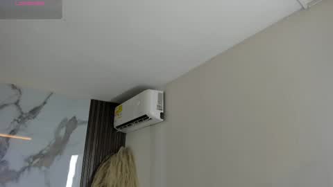 Hilary Thomsom online show from March 2026 12:11:01 PM