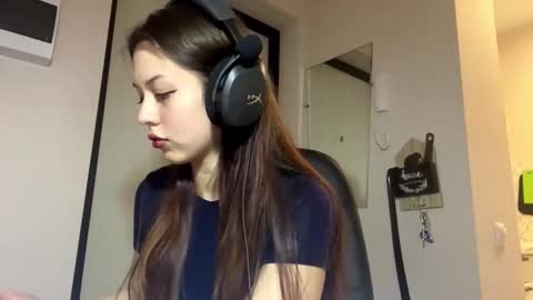 Snapshot of hildredmabray chatting on October 2025 01:06:02 PM Hi Im Elizabeth online show from October 2025 01:06:02 PM