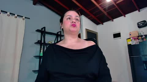 Snapshot of hillary_12 chatting on March 2026 12:43:01 AM Miranda online show from March 2026 12:43:01 AM