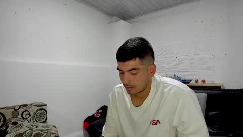 Snapshot of himoreno97 chatting on December 2024 06:58:01 AM Hi moreno online show from December 2024 06:58:01 AM