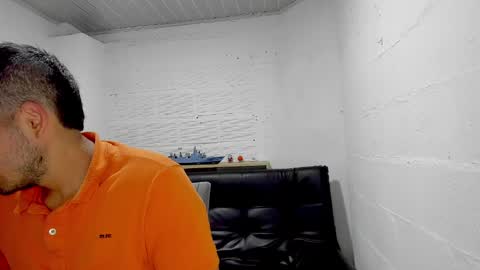 Snapshot of himoreno97 chatting on December 2024 03:07:02 AM Hi moreno online show from December 2024 03:07:02 AM