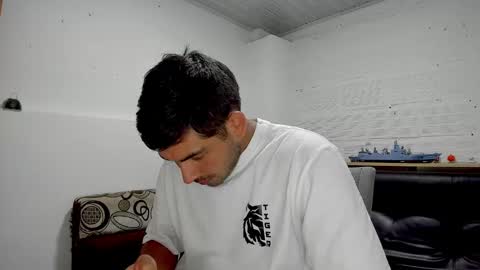 Snapshot of himoreno97 chatting on January 2025 09:41:02 PM Hi moreno online show from January 2025 09:41:02 PM