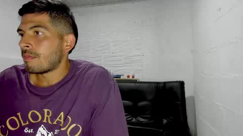 Snapshot of himoreno97 chatting on January 2025 12:50:02 AM Hi moreno online show from January 2025 12:50:02 AM