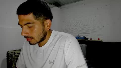 Snapshot of himoreno97 chatting on March 2025 02:09:02 AM Hi moreno online show from March 2025 02:09:02 AM