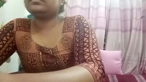 himuhimu22 online show from March 2025 01:35:02 PM