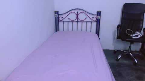 Snapshot of hinata_9 chatting on September 2025 11:48:01 AM 0600AM-1100AM - online show from September 2025 11:48:01 AM