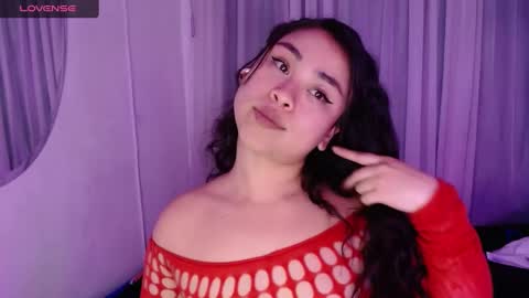 hinata lee online show from November 2025 09:48:01 PM