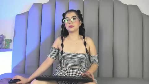 Snapshot of hinatamiraii chatting on December 2025 11:52:02 AM hinatamiraii online show from December 2025 11:52:02 AM