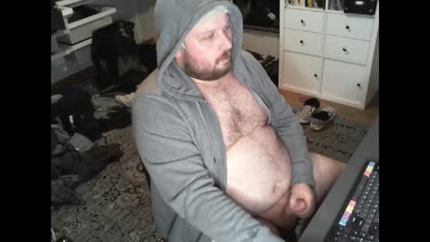 Snapshot of hipguy91 chatting on December 2024 07:28:02 AM hipguy91 online show from December 2024 07:28:02 AM