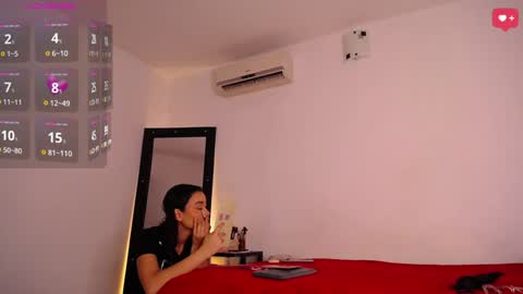 Snapshot of hipshannah chatting on February 2025 10:52:02 PM H A N N A H online show from February 2025 10:52:02 PM