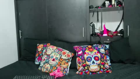 Elizabeth online show from February 2025 10:54:01 PM