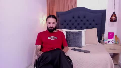 Hisoka online show from June 2026 07:45:01 PM