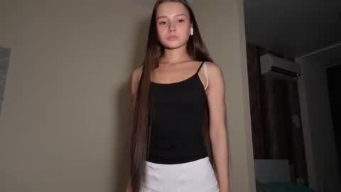 Sofia online show from January 2026 07:06:01 PM