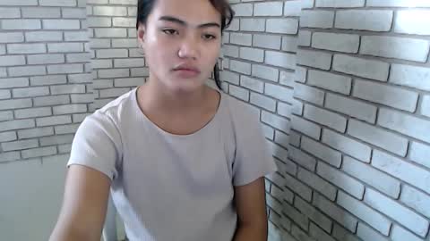 Snapshot of hoelyixia chatting on December 2025 03:57:01 AM Ixia3 online show from December 2025 03:57:01 AM