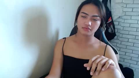 Snapshot of hoelyixia chatting on January 2026 04:28:01 AM Ixia3 online show from January 2026 04:28:01 AM