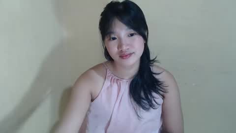Snapshot of hoelykalea chatting on May 2026 06:05:02 PM Kalea3 online show from May 2026 06:05:02 PM