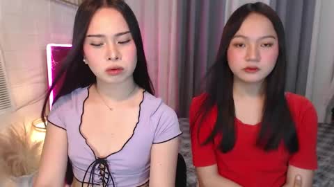 hoelymolly online show from March 2026 04:21:01 PM