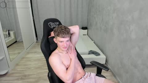 Victor online show from January 2025 11:26:01 PM