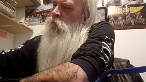 Snapshot of hogschlong63 chatting on November 2025 08:11:02 PM Hogschlong63 online show from November 2025 08:11:02 PM