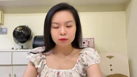 Snapshot of hola_sunflower chatting on July 2026 02:46:01 PM amy online show from July 2026 02:46:01 PM