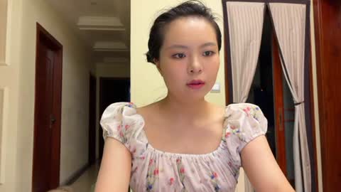 Snapshot of hola_sunflower chatting on July 2026 12:12:02 PM amy online show from July 2026 12:12:02 PM