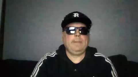 holden_minutz online show from April 2026 06:39:01 AM