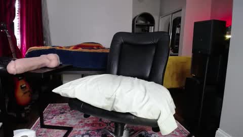 TheHoleNextDoor online show from January 2026 07:11:01 PM